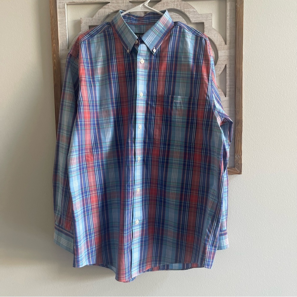 Orvis large button‎ down
